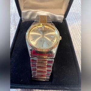 Lindworld Two-Tone Gold Quartz Vintage Watch Needs Battery